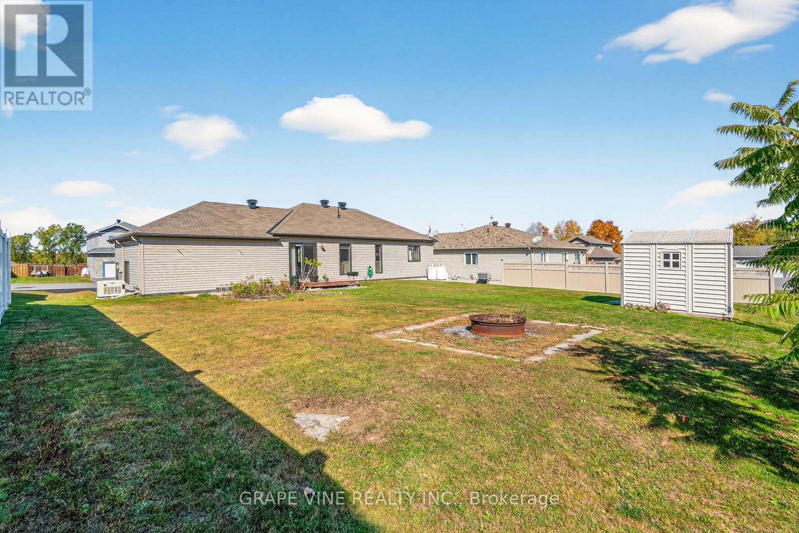 18 Calco Crescent, North Stormont, Ontario  K0C 1W0 - Photo 6 - X12452567