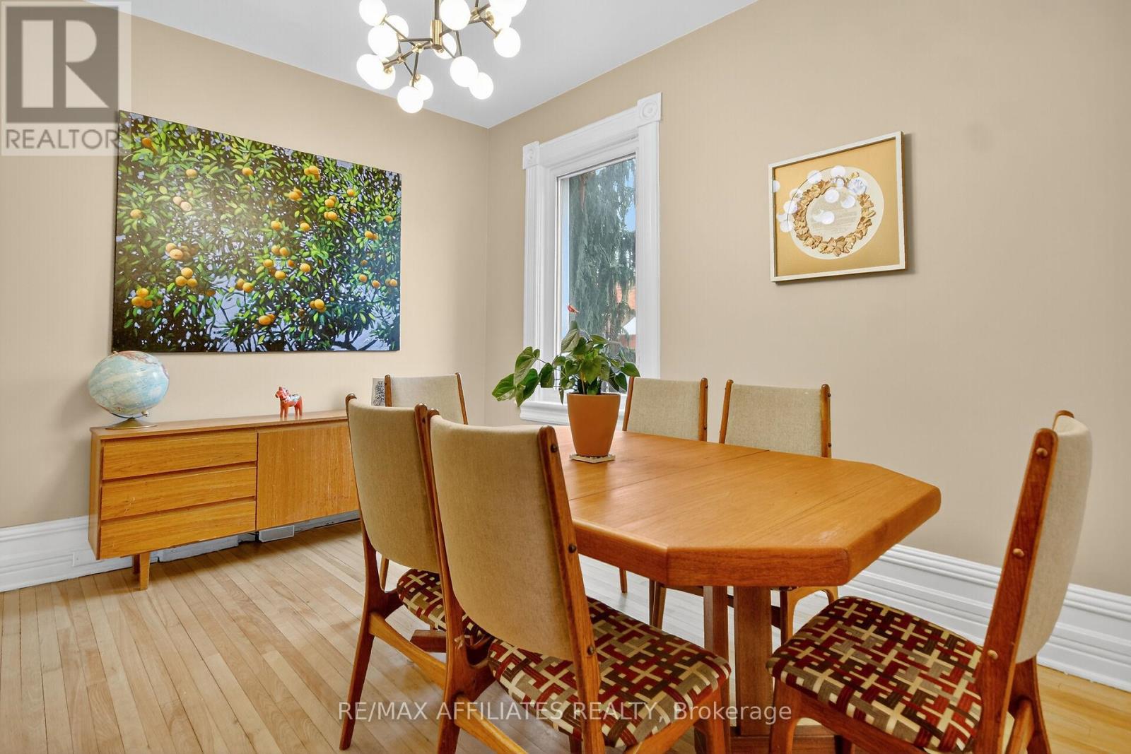 31 Fourth Avenue, Ottawa, Ontario  K1S 2L1 - Photo 10 - X12452573