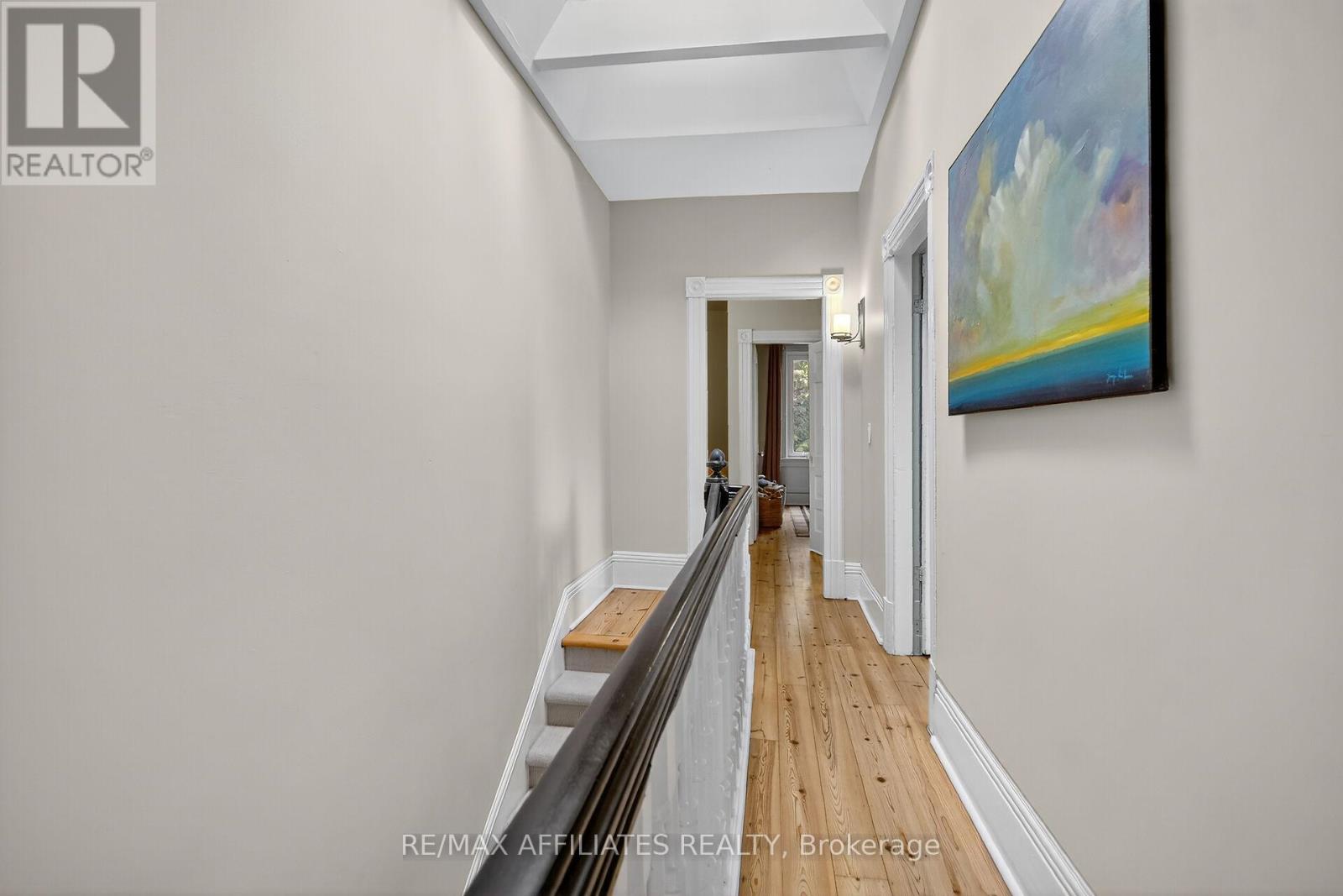 31 Fourth Avenue, Ottawa, Ontario  K1S 2L1 - Photo 19 - X12452573