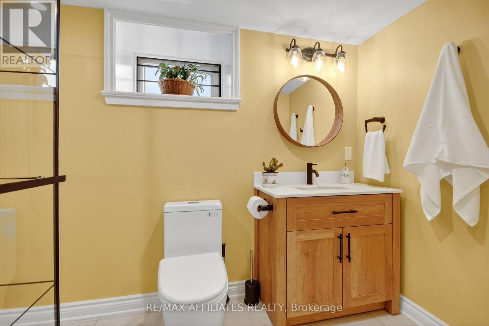 31 Fourth Avenue, Ottawa, Ontario  K1S 2L1 - Photo 39 - X12452573