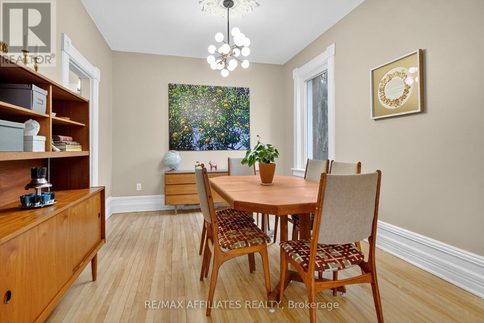 31 Fourth Avenue, Ottawa, Ontario  K1S 2L1 - Photo 9 - X12452573