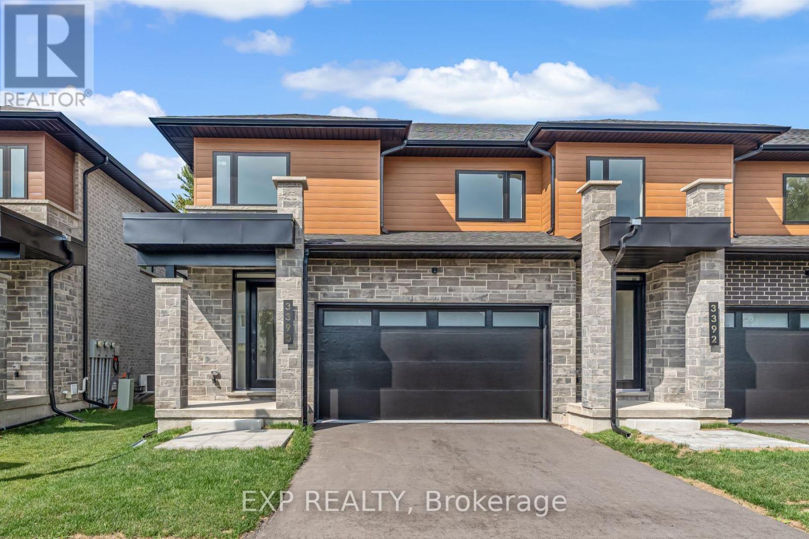 6 - 2154 WALKERS LINE, Burlington, Ontario