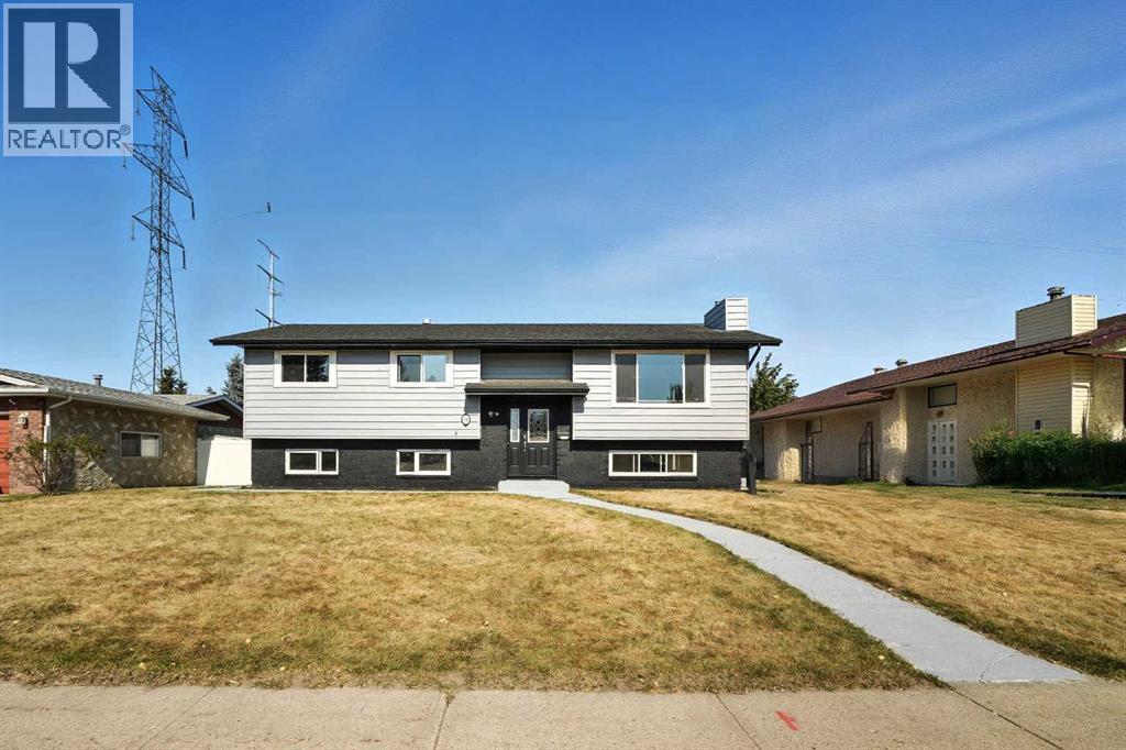 68 Bettenson Street, Red Deer, Alberta  T4R 1J9 - Photo 2 - A2258394