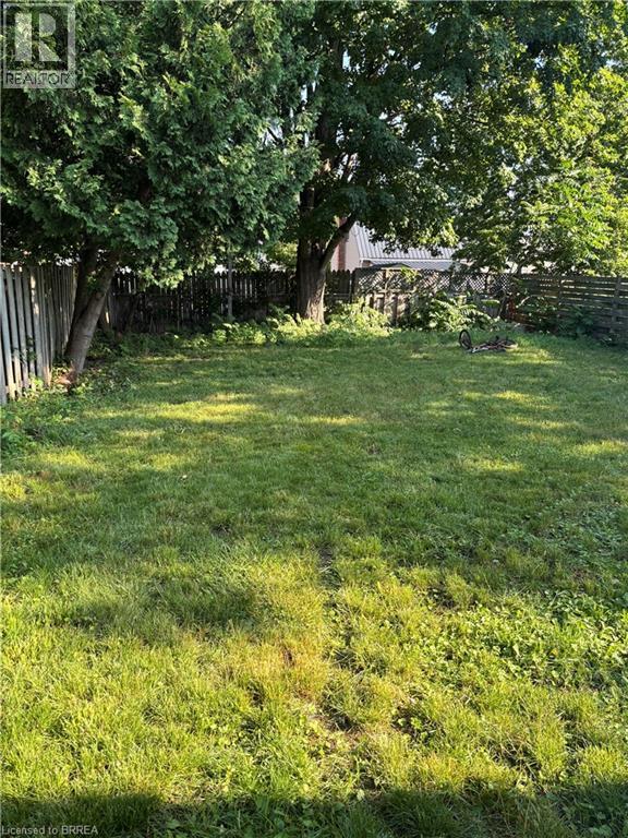 Photo 4 of 18 for 708 Oxford Street E