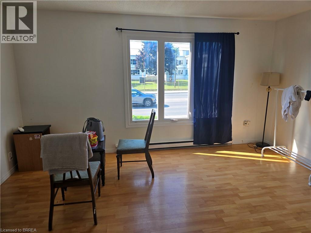 Photo 5 of 18 for 708 Oxford Street E