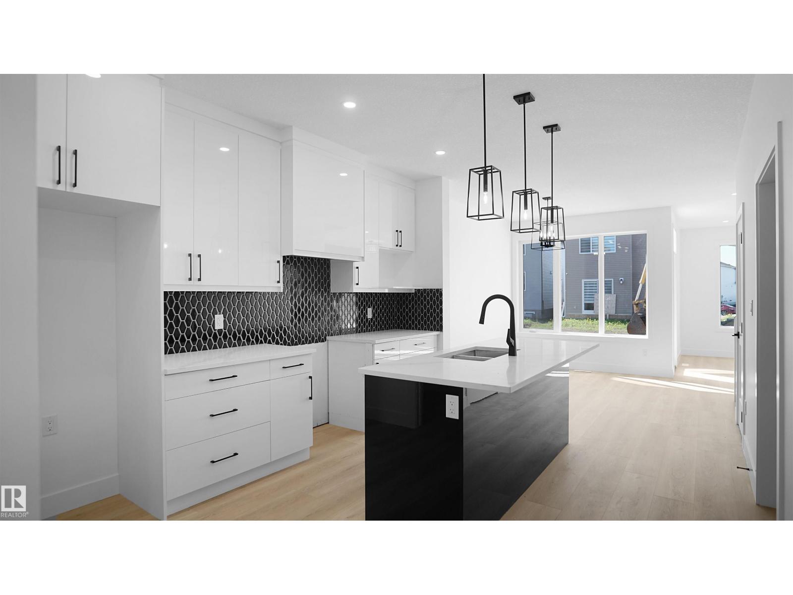 711 31 Av Nw, Edmonton, Alberta  T6T 2V6 - Photo 6 - E4461347