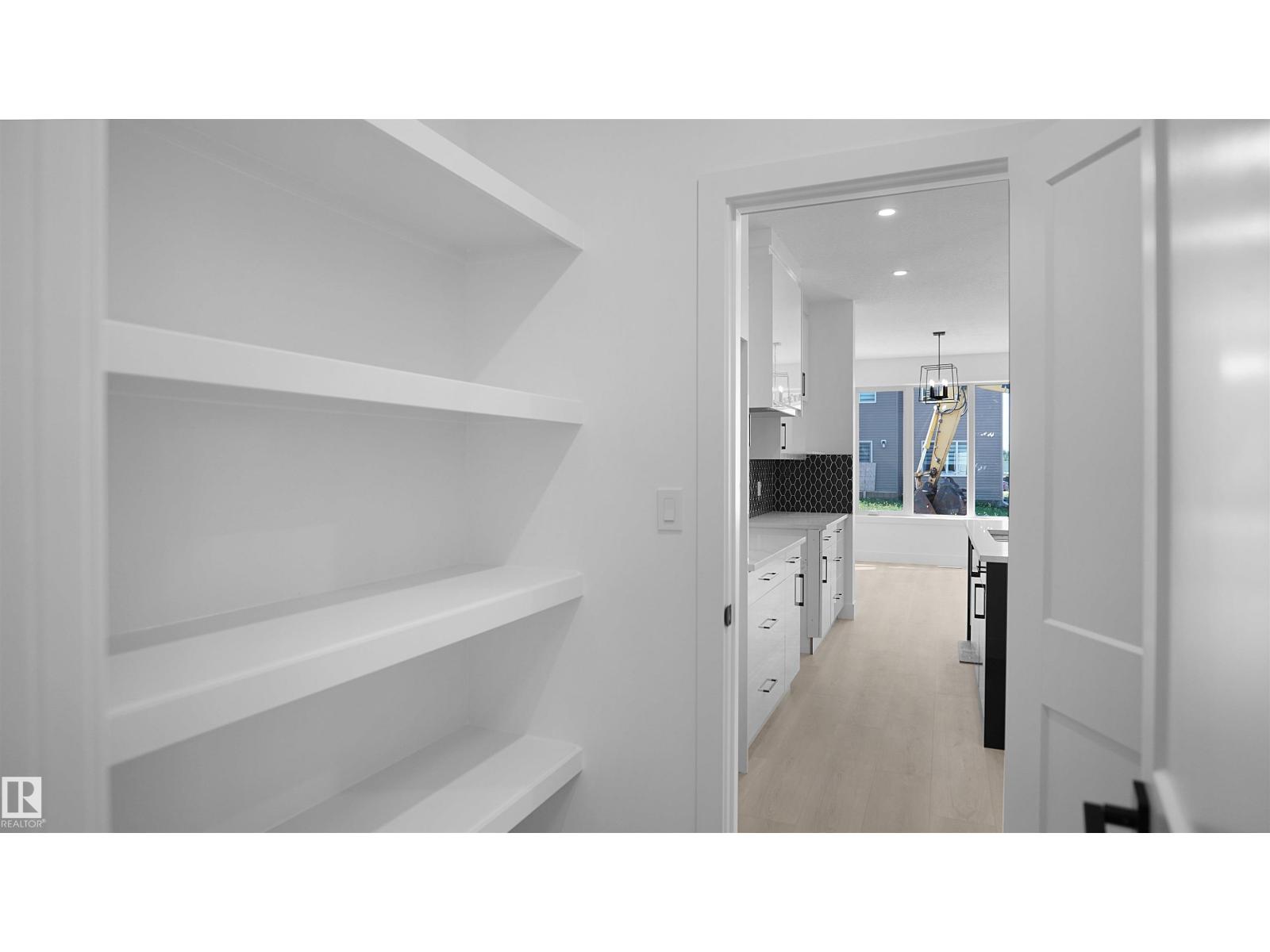 711 31 Av Nw, Edmonton, Alberta  T6T 2V6 - Photo 9 - E4461347