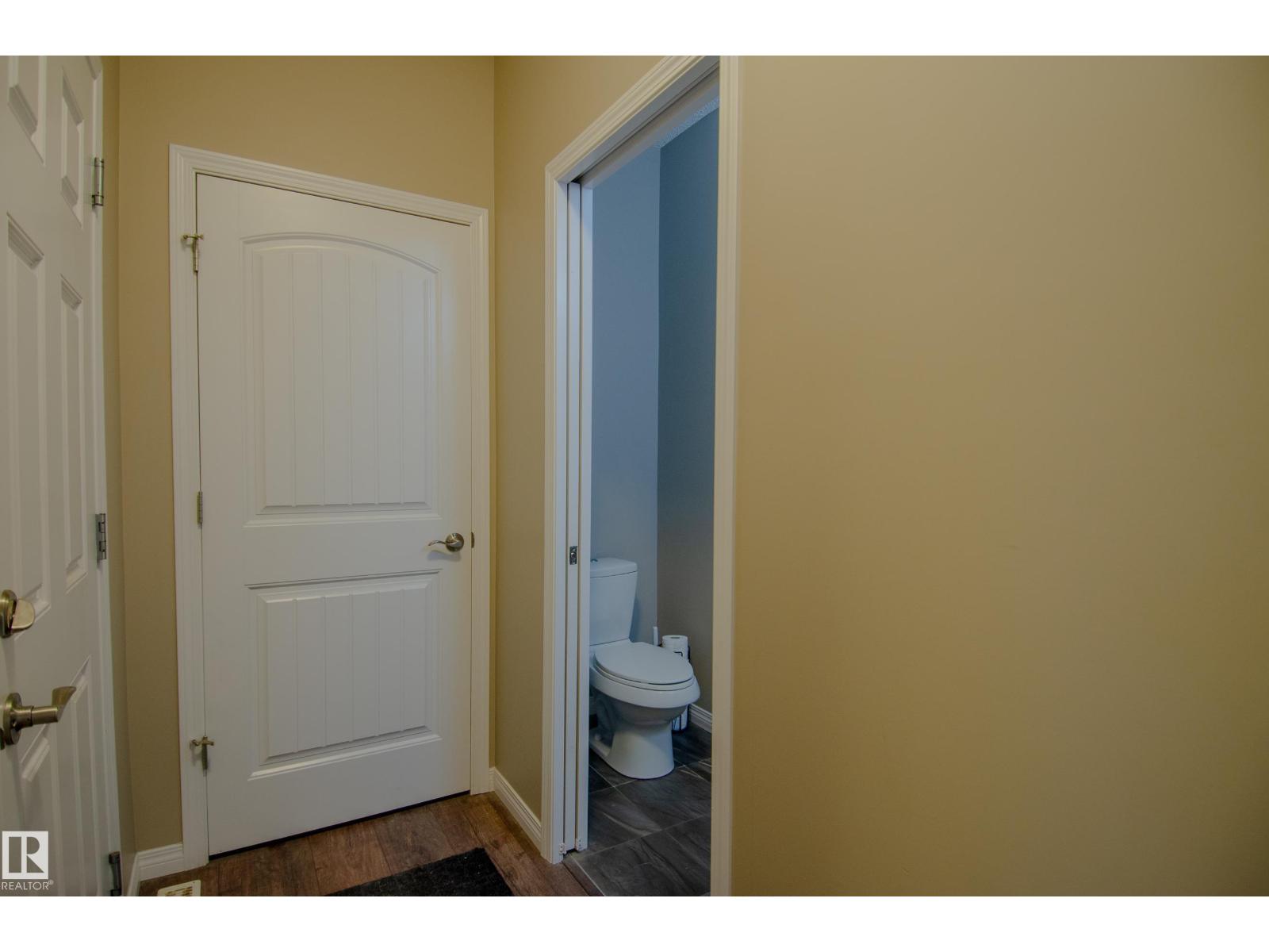 6129 176 Av Nw, Edmonton, Alberta  T5Y 3P1 - Photo 3 - E4461351