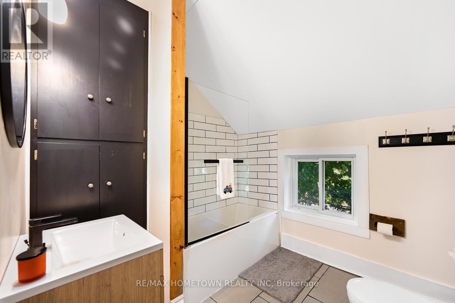 81 Hard Island Road, Athens, Ontario  K0E 1B0 - Photo 24 - X12452486