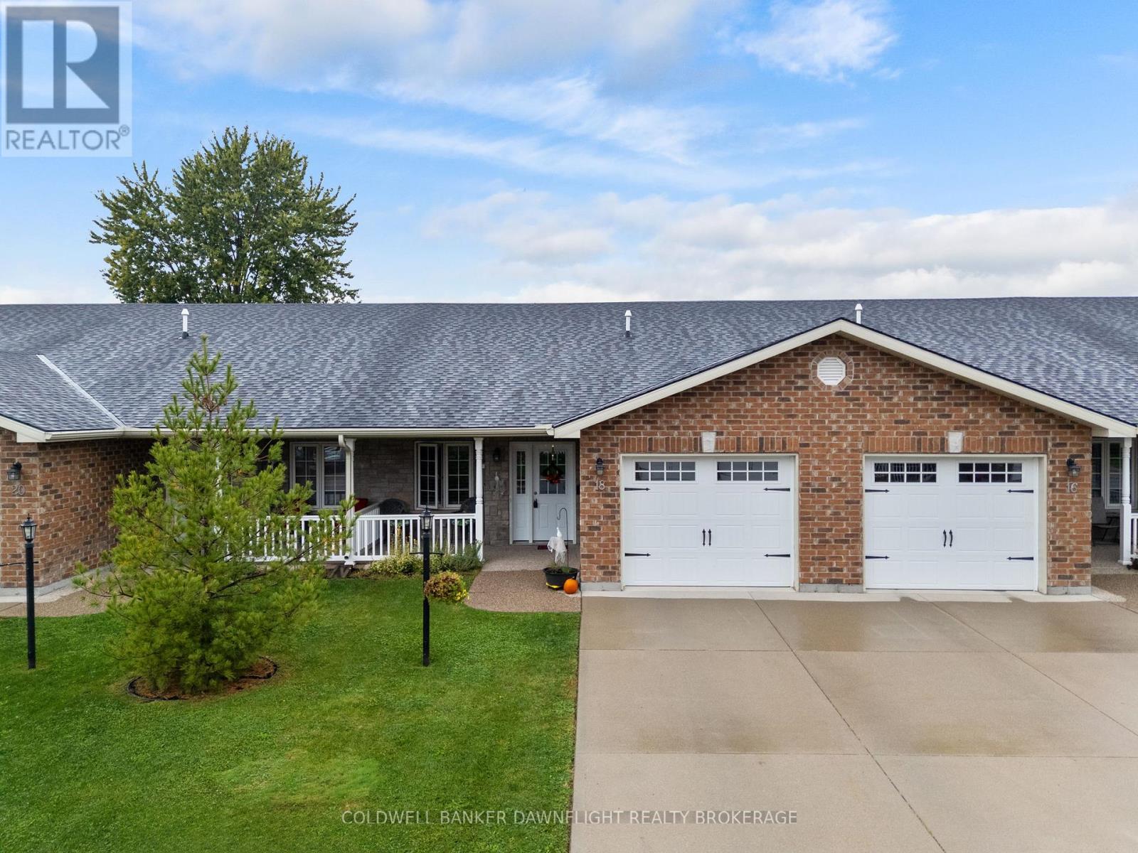 18 Devon Drive, South Huron, Ontario  N0M 1S3 - Photo 2 - X12452521