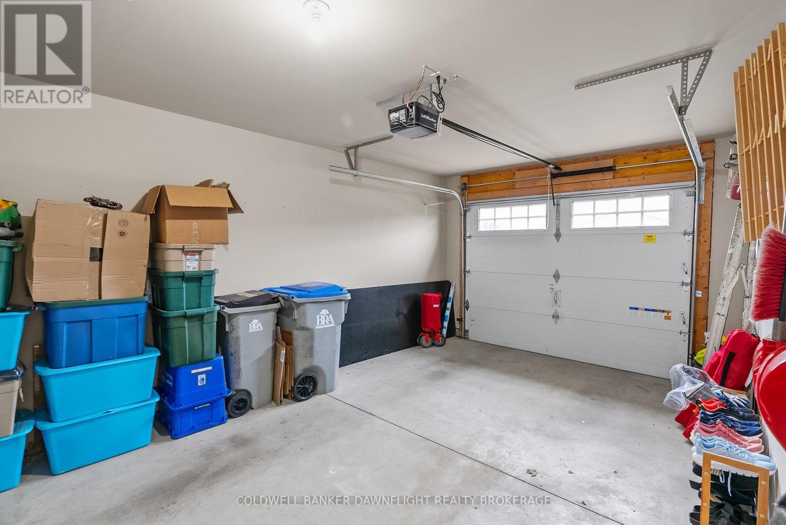 18 Devon Drive, South Huron, Ontario  N0M 1S3 - Photo 27 - X12452521