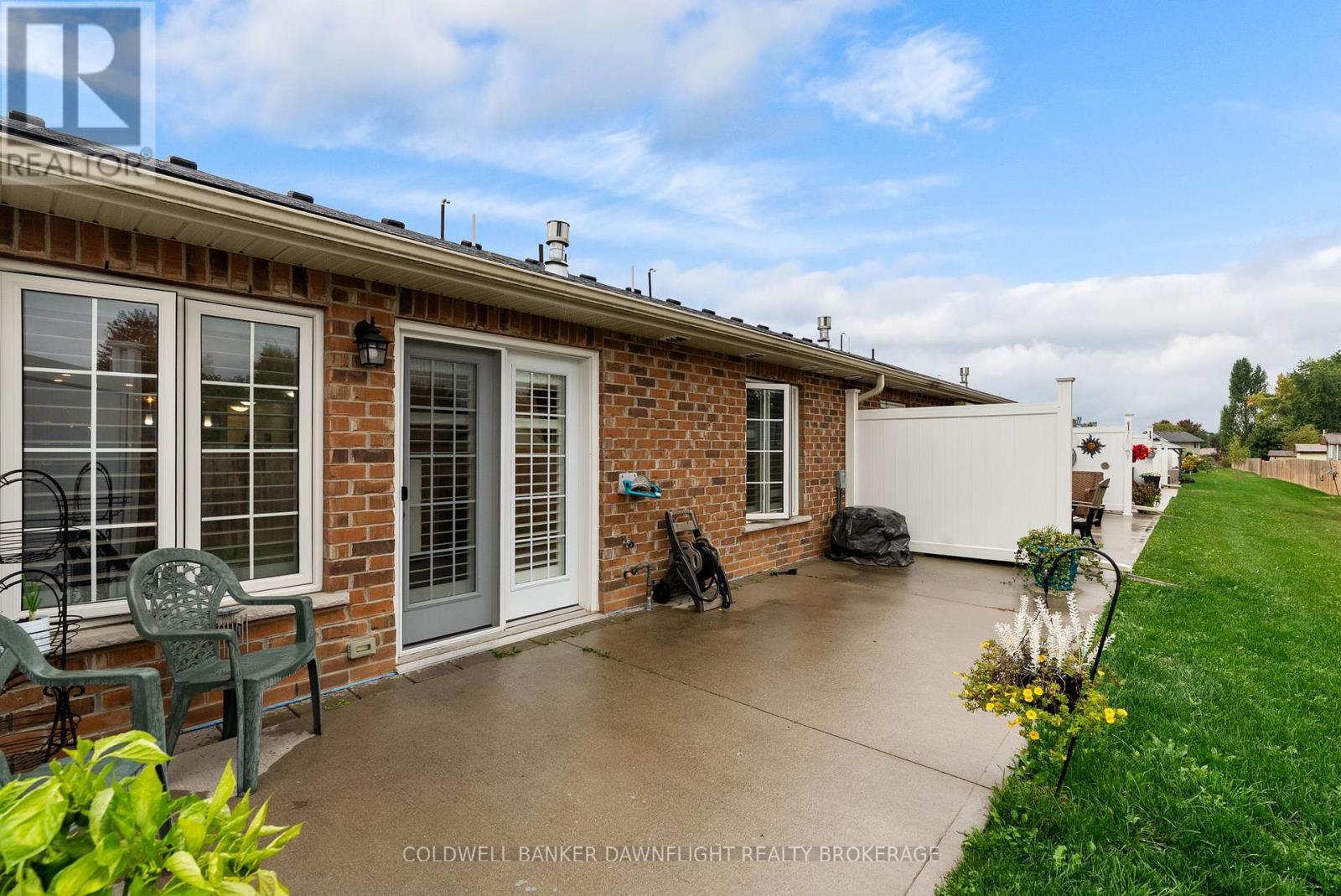 18 Devon Drive, South Huron, Ontario  N0M 1S3 - Photo 32 - X12452521