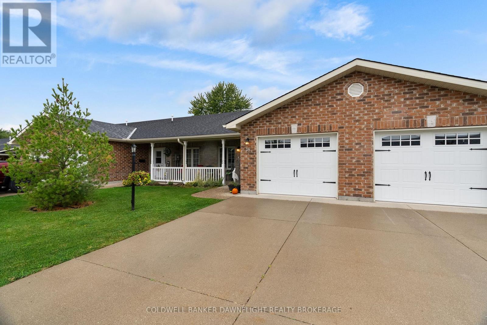 18 Devon Drive, South Huron, Ontario  N0M 1S3 - Photo 38 - X12452521
