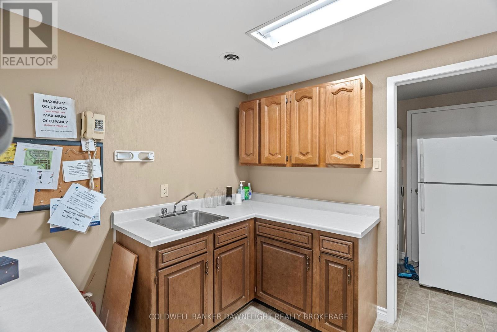 18 Devon Drive, South Huron, Ontario  N0M 1S3 - Photo 43 - X12452521