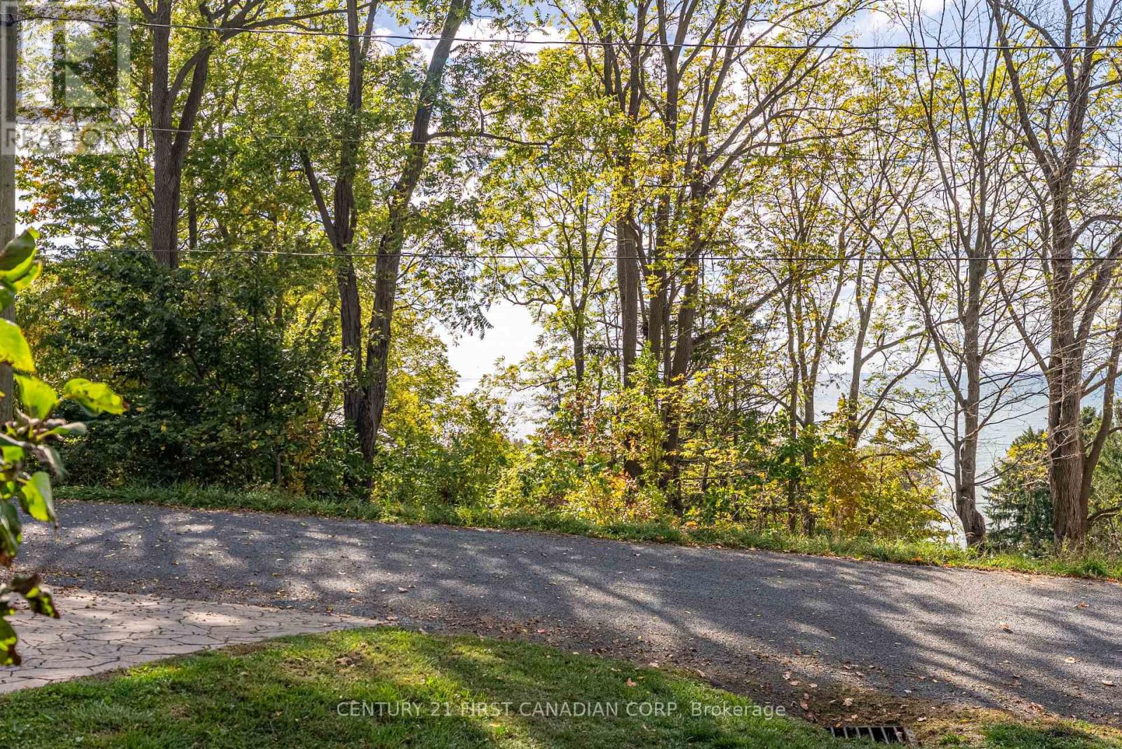 161 Brayside Street, Central Elgin, Ontario  N5L 1A2 - Photo 37 - X12452544