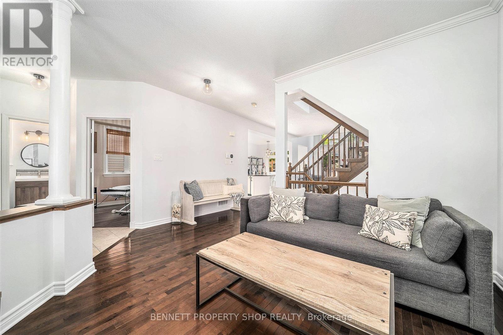 167 Portrush Avenue, Ottawa, Ontario  K2J 5J4 - Photo 5 - X12450607