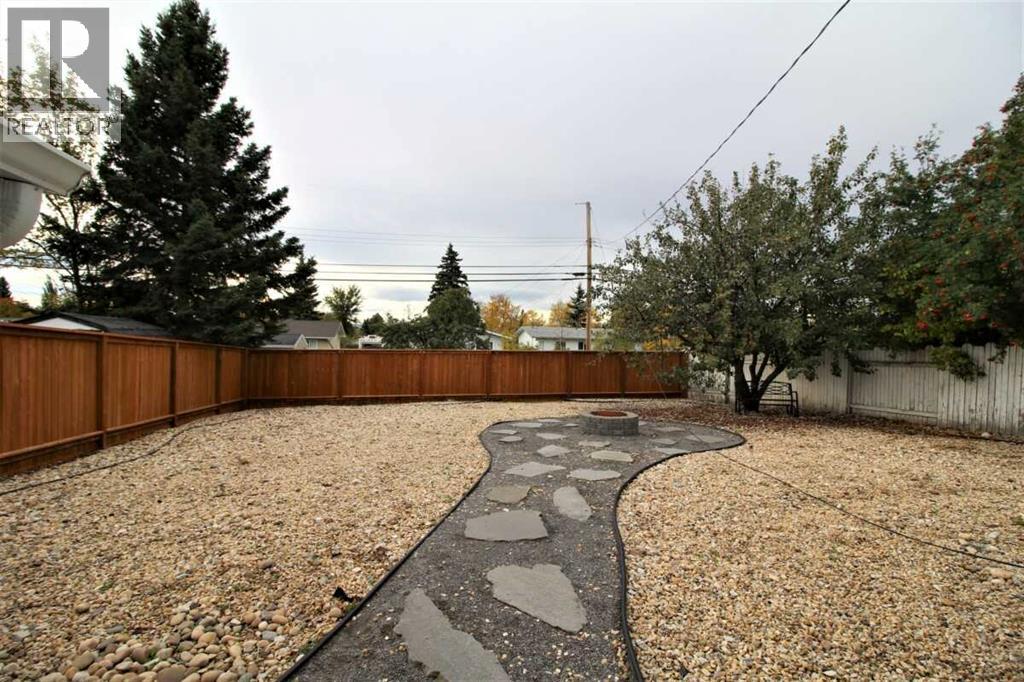 11214 96 Street, Grande Prairie, Alberta  T8V 2A4 - Photo 26 - A2252434