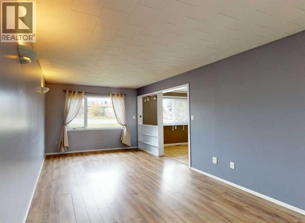 11214 96 Street, Grande Prairie, Alberta  T8V 2A4 - Photo 5 - A2252434
