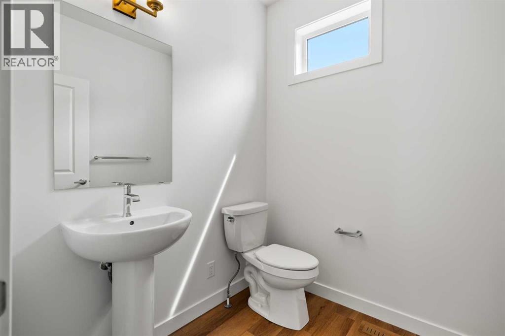 8313 8 Avenue Sw, Calgary, Alberta  T3H 4C6 - Photo 19 - A2241962