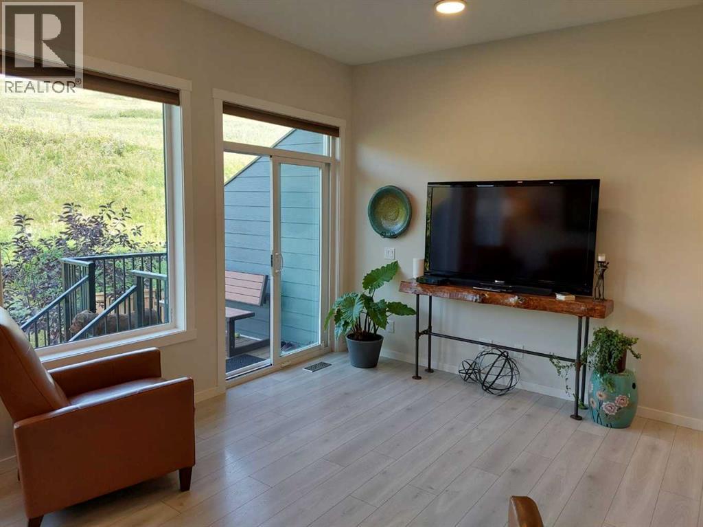 214 Cranbrook Square Se, Calgary, Alberta  T3M 3E3 - Photo 9 - A2255107