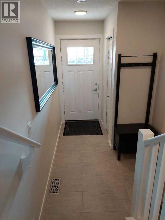 214 Cranbrook Square Se, Calgary, Alberta  T3M 3E3 - Photo 3 - A2255107