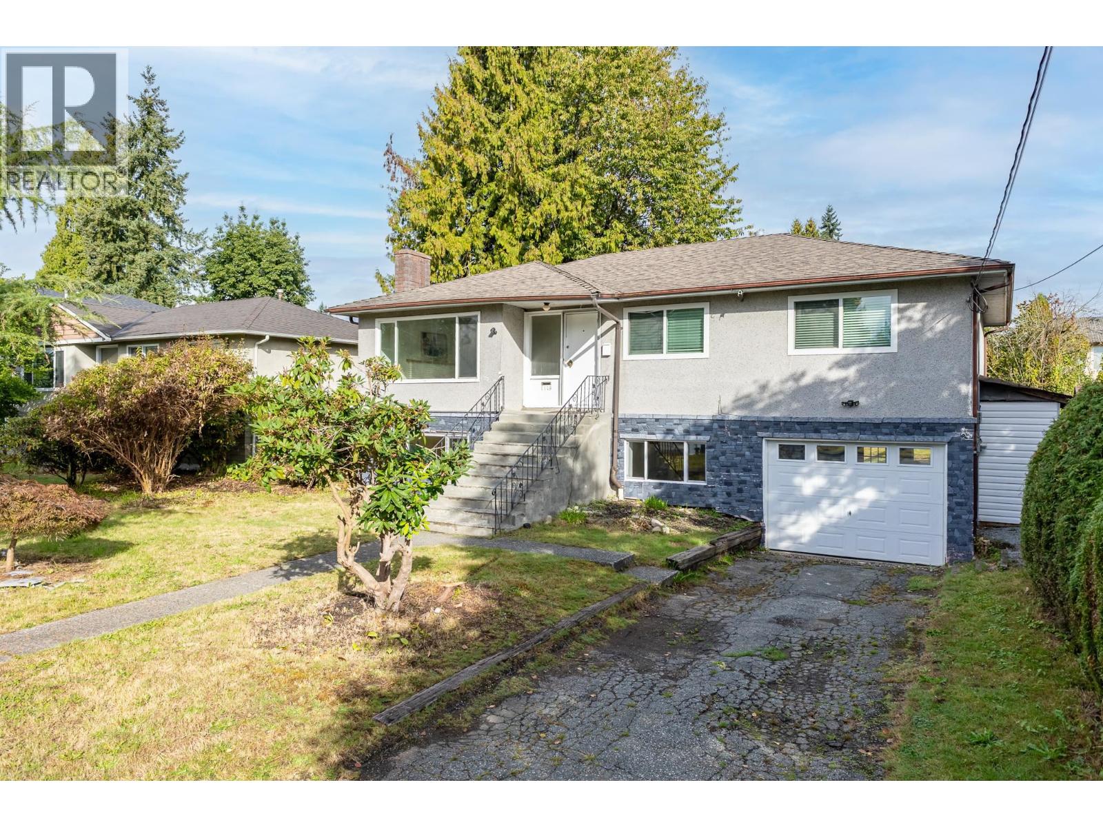 1119 Sprice Avenue, Coquitlam, British Columbia  V3J 2P3 - Photo 2 - R3056442