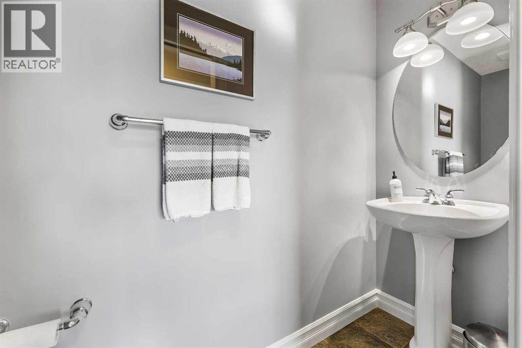 5619 Coach Hill Road Sw, Calgary, Alberta  T3H 2A2 - Photo 21 - A2262772