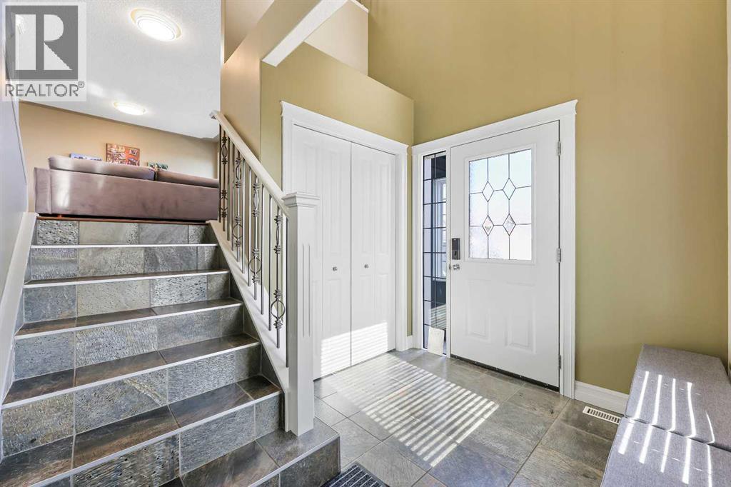 5619 Coach Hill Road Sw, Calgary, Alberta  T3H 2A2 - Photo 4 - A2262772