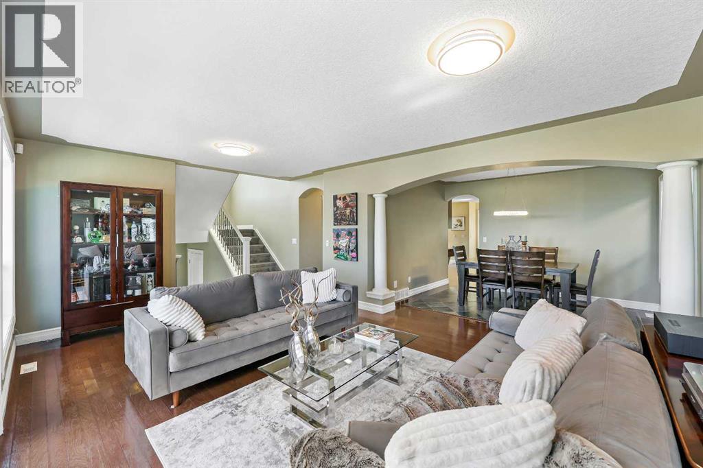 5619 Coach Hill Road Sw, Calgary, Alberta  T3H 2A2 - Photo 6 - A2262772