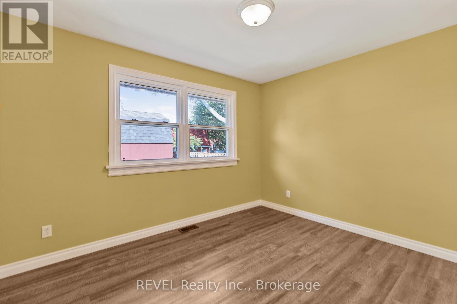 908 Cedar Street, Haldimand, Ontario  N1A 2K3 - Photo 21 - X12452510