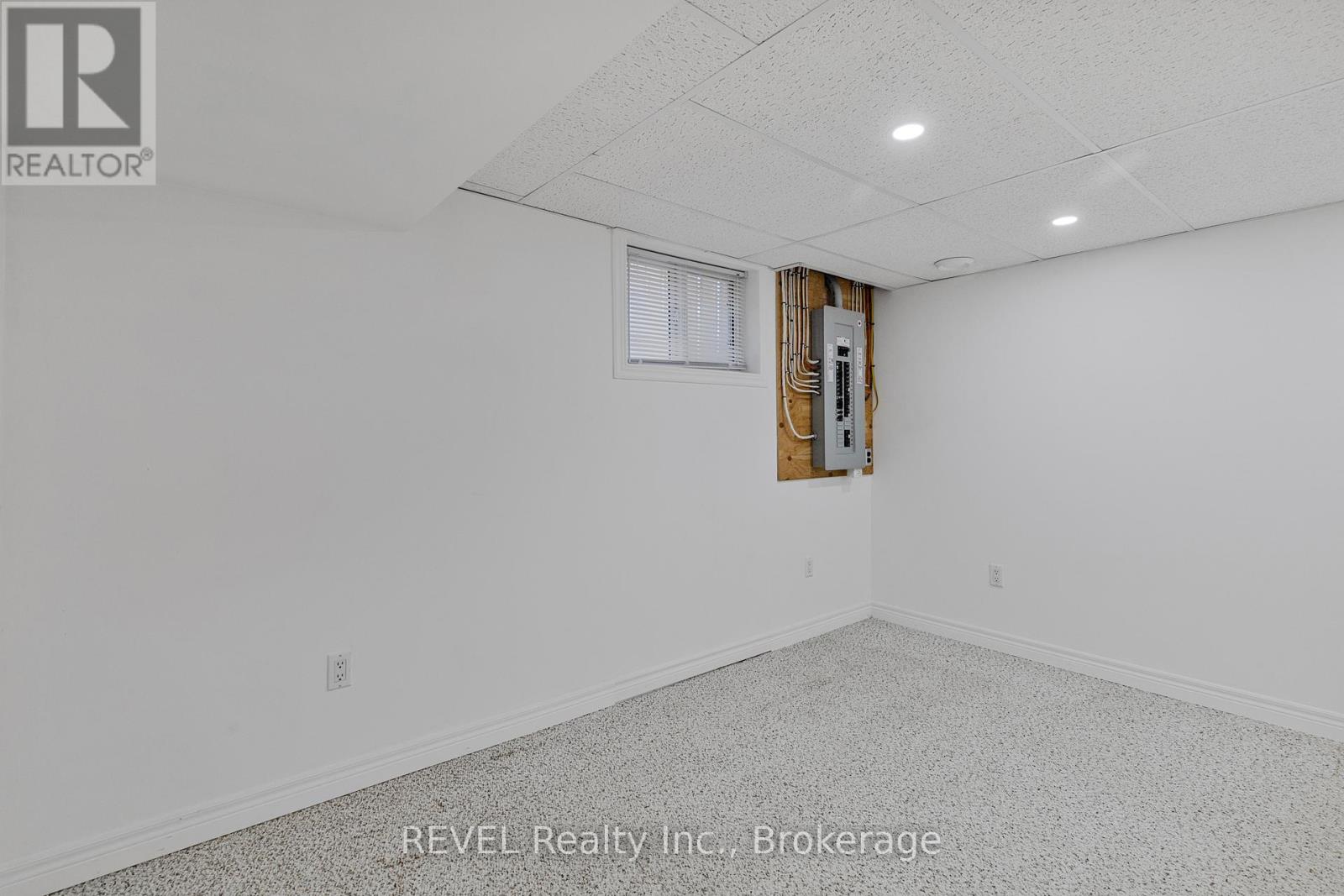 908 Cedar Street, Haldimand, Ontario  N1A 2K3 - Photo 33 - X12452510