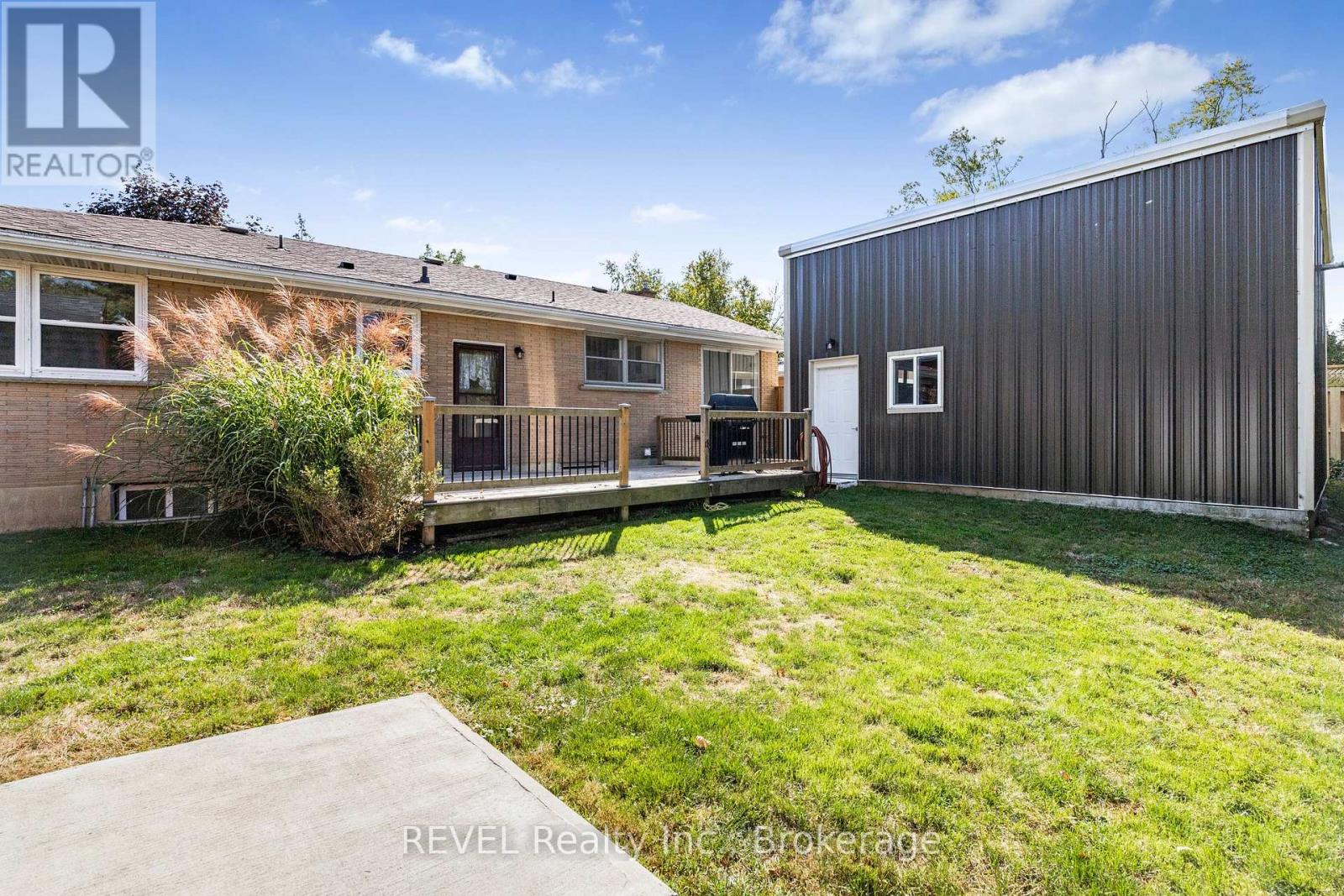 908 Cedar Street, Haldimand, Ontario  N1A 2K3 - Photo 42 - X12452510