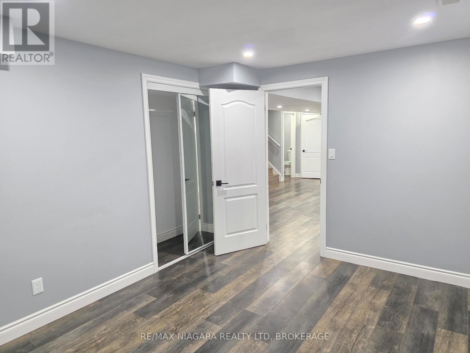 24 Ellis Avenue, St. Catharines, Ontario  L2P 0E6 - Photo 26 - X12452512