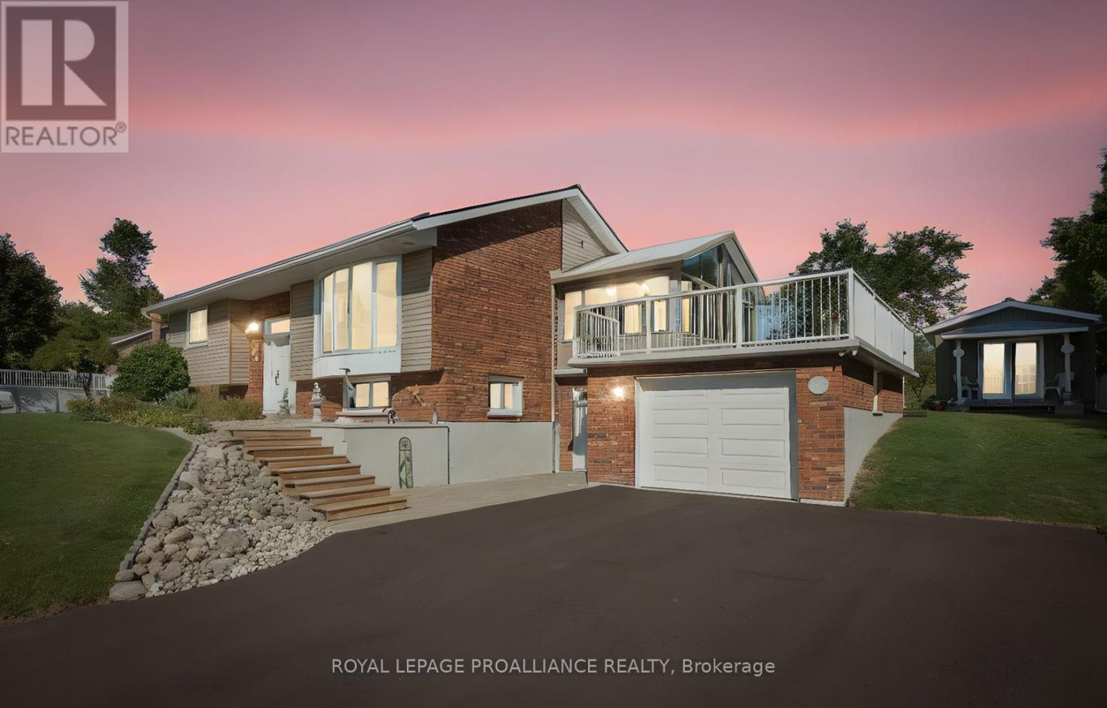 2535 Castlehill Drive, Cobourg, Ontario  K9A 0T3 - Photo 1 - X12433176
