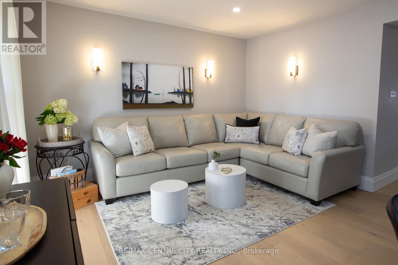 41 Milford Crescent, London North, Ontario  N5X 1A9 - Photo 15 - X12452533