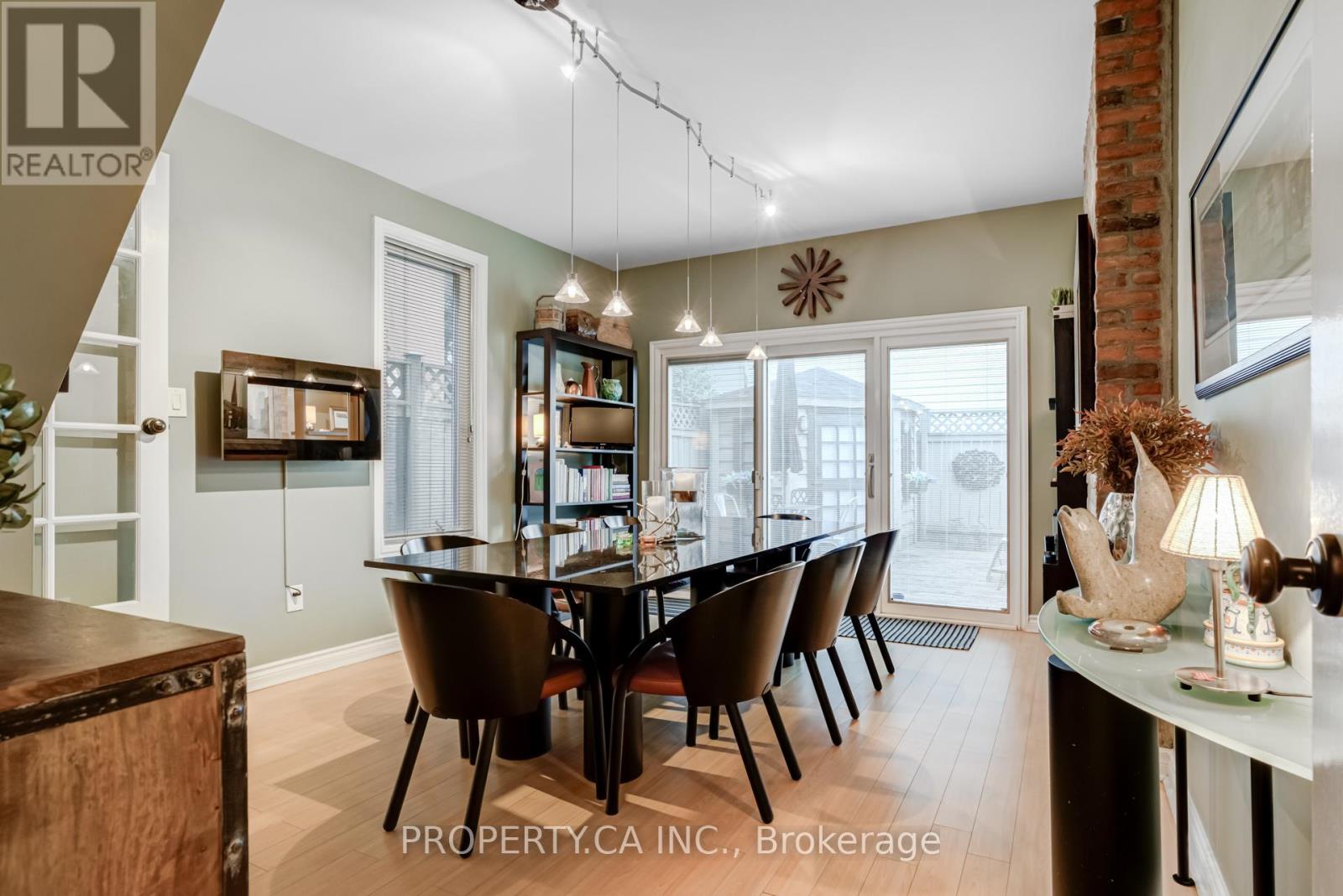 110 Berkeley Street, Toronto, Ontario  M5A 2W7 - Photo 15 - C12452440