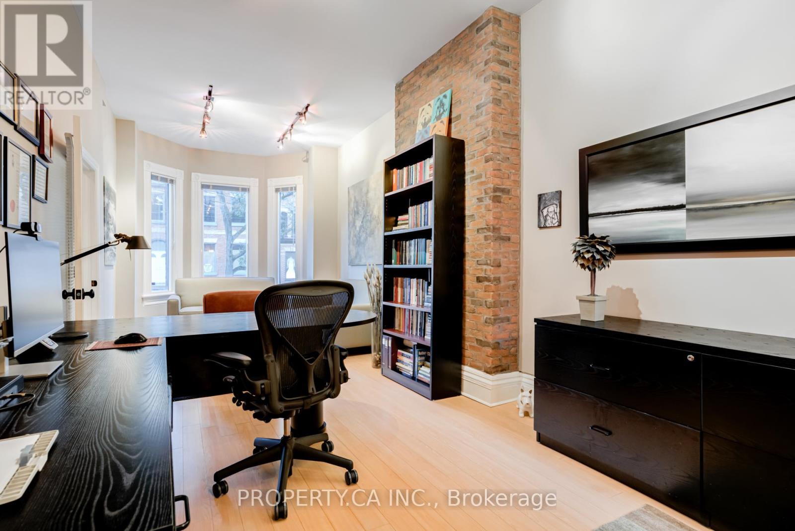 110 Berkeley Street, Toronto, Ontario  M5A 2W7 - Photo 9 - C12452440