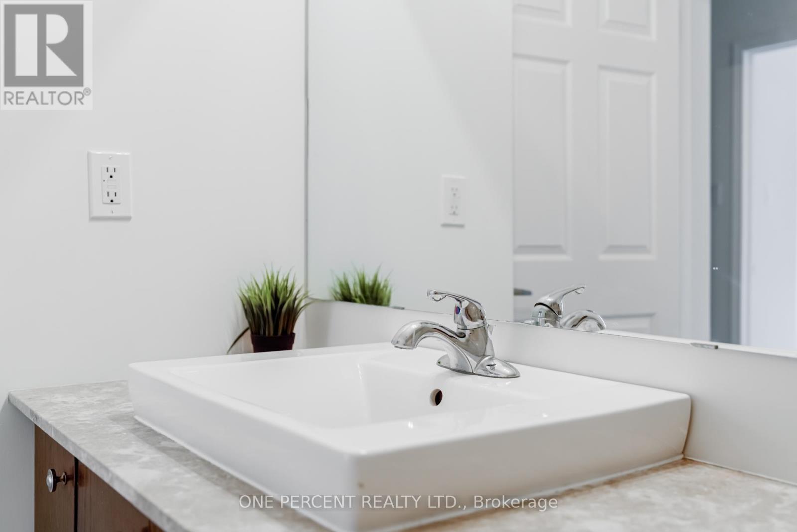 12 - 25 Coneflower Crescent, Toronto, Ontario  M2R 0A5 - Photo 27 - C12452457