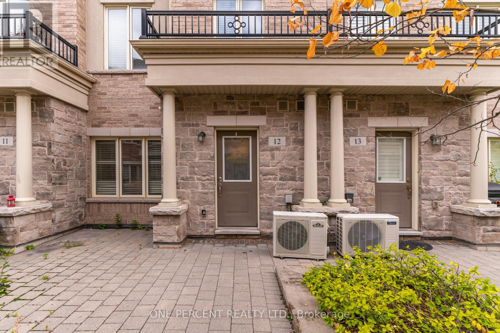12 - 25 Coneflower Crescent, Toronto, Ontario  M2R 0A5 - Photo 4 - C12452457