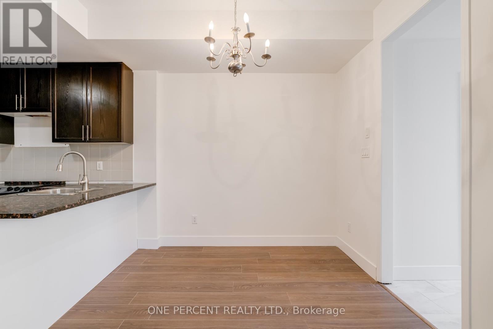 12 - 25 Coneflower Crescent, Toronto, Ontario  M2R 0A5 - Photo 7 - C12452457