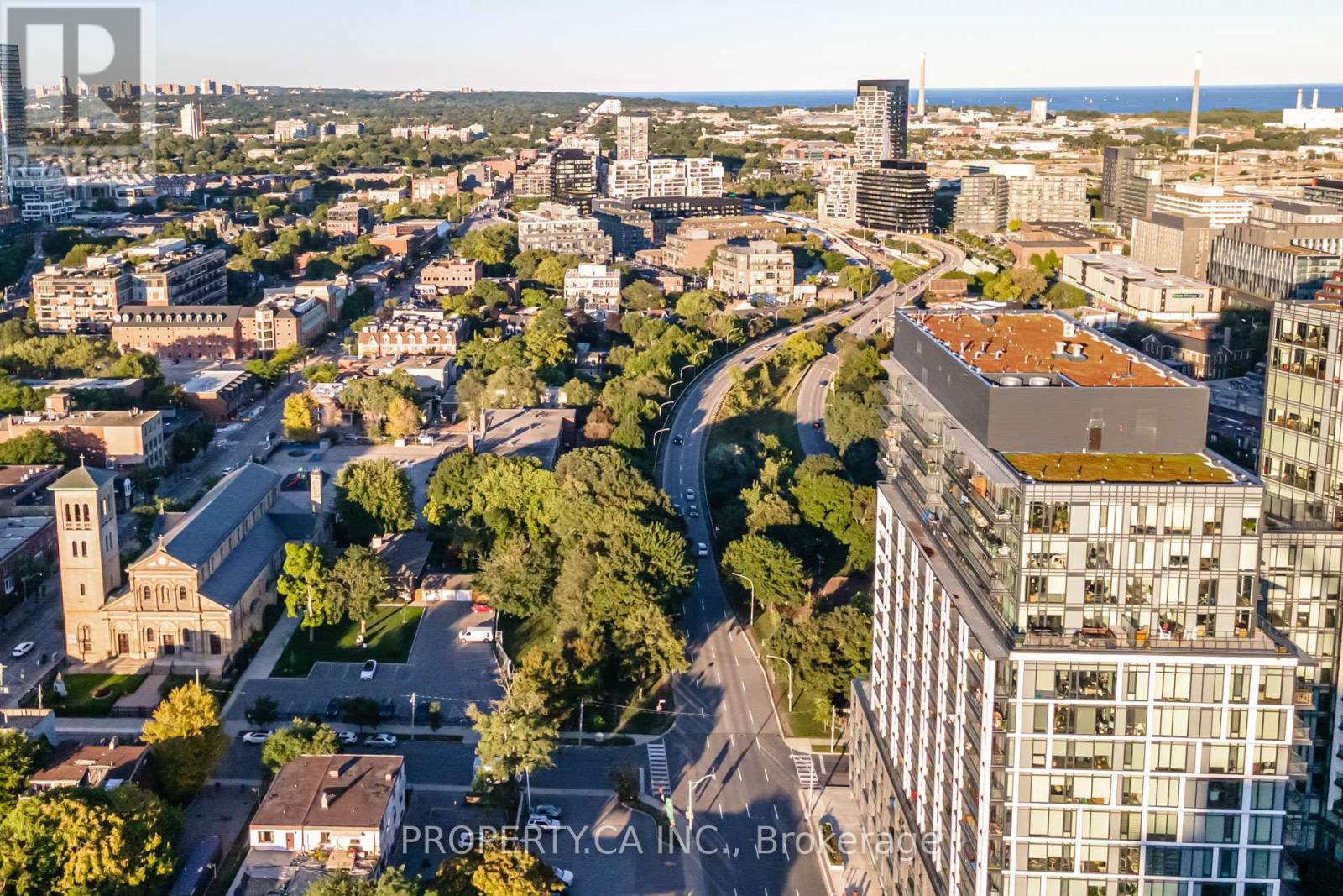 110 Berkeley Street, Toronto, Ontario  M5A 2W7 - Photo 35 - C12452459