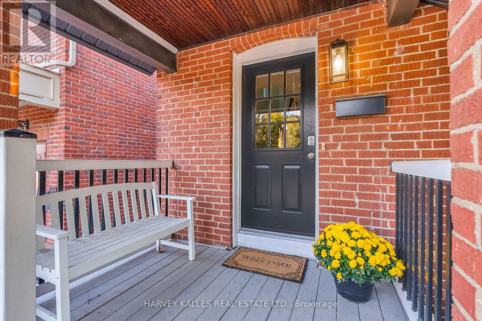 89 Lawrence Avenue W, Toronto, Ontario  M5M 1A7 - Photo 2 - C12452465