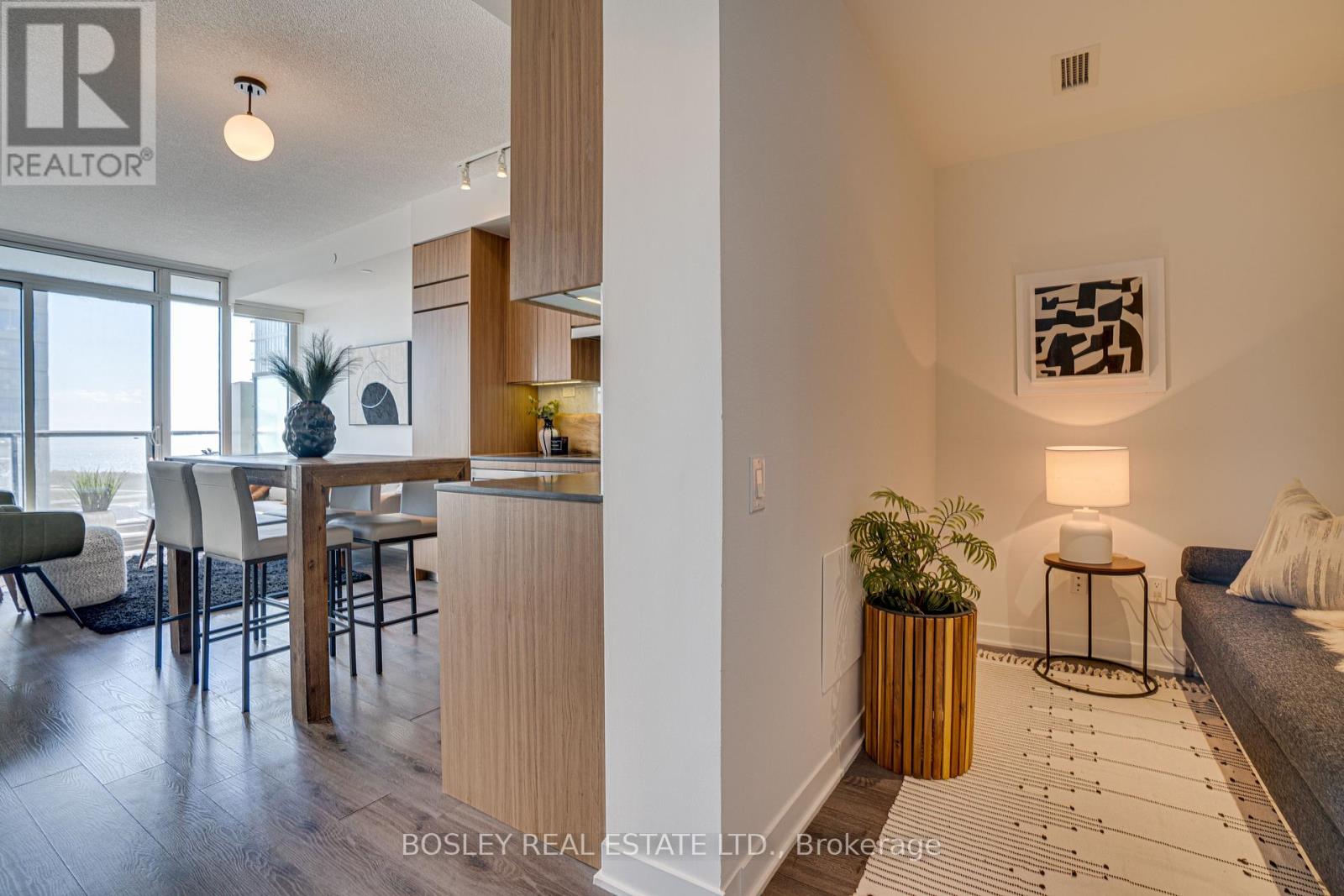 3315 - 70 Queens Wharf Road, Toronto, Ontario  M5V 0J2 - Photo 13 - C12452526