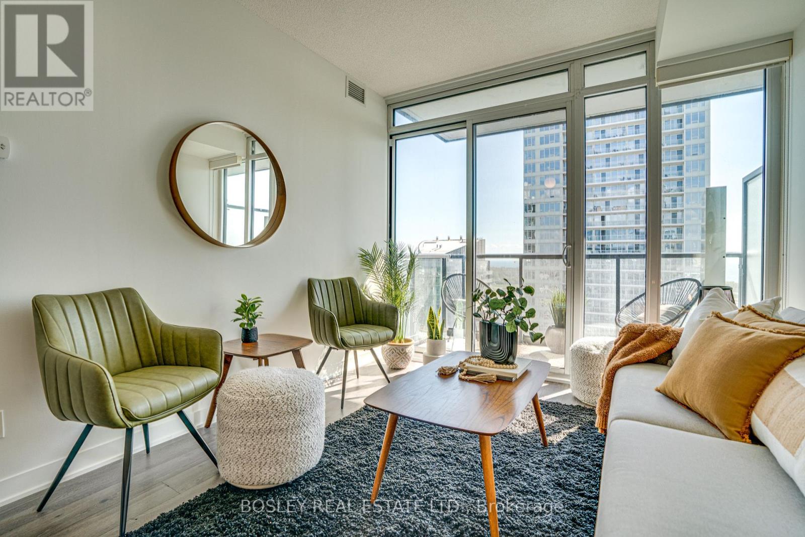 3315 - 70 Queens Wharf Road, Toronto, Ontario  M5V 0J2 - Photo 9 - C12452526
