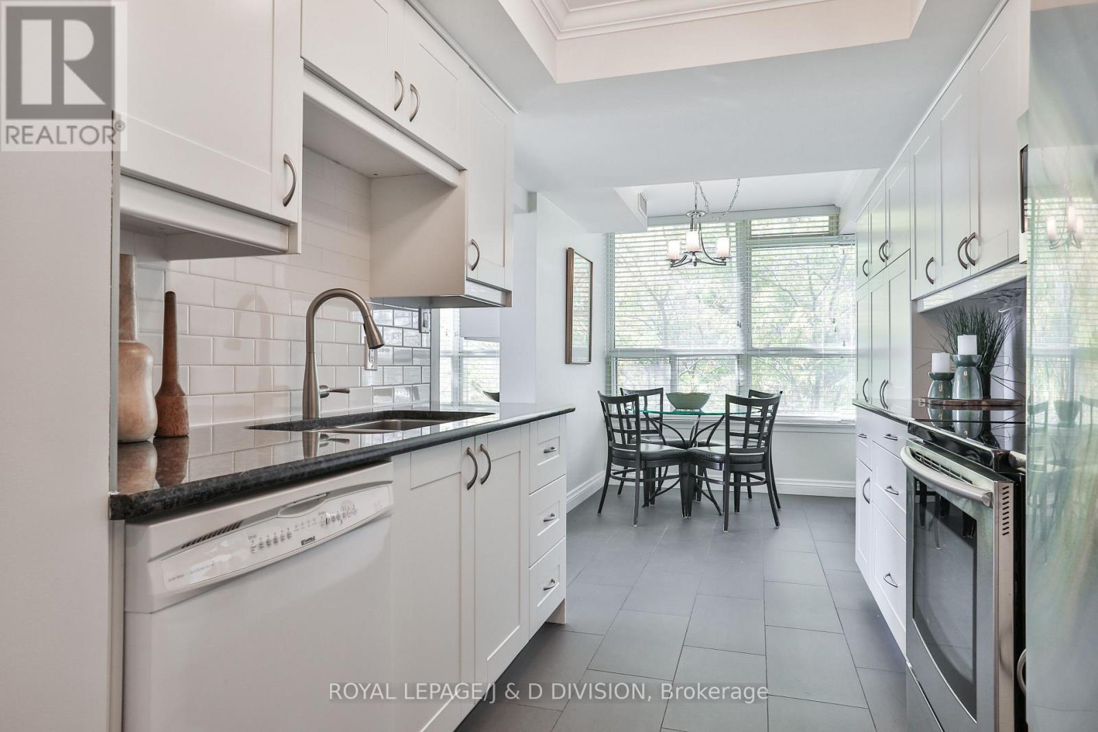 515 - 268 Ridley Boulevard, Toronto, Ontario  M5M 4N3 - Photo 15 - C12452548