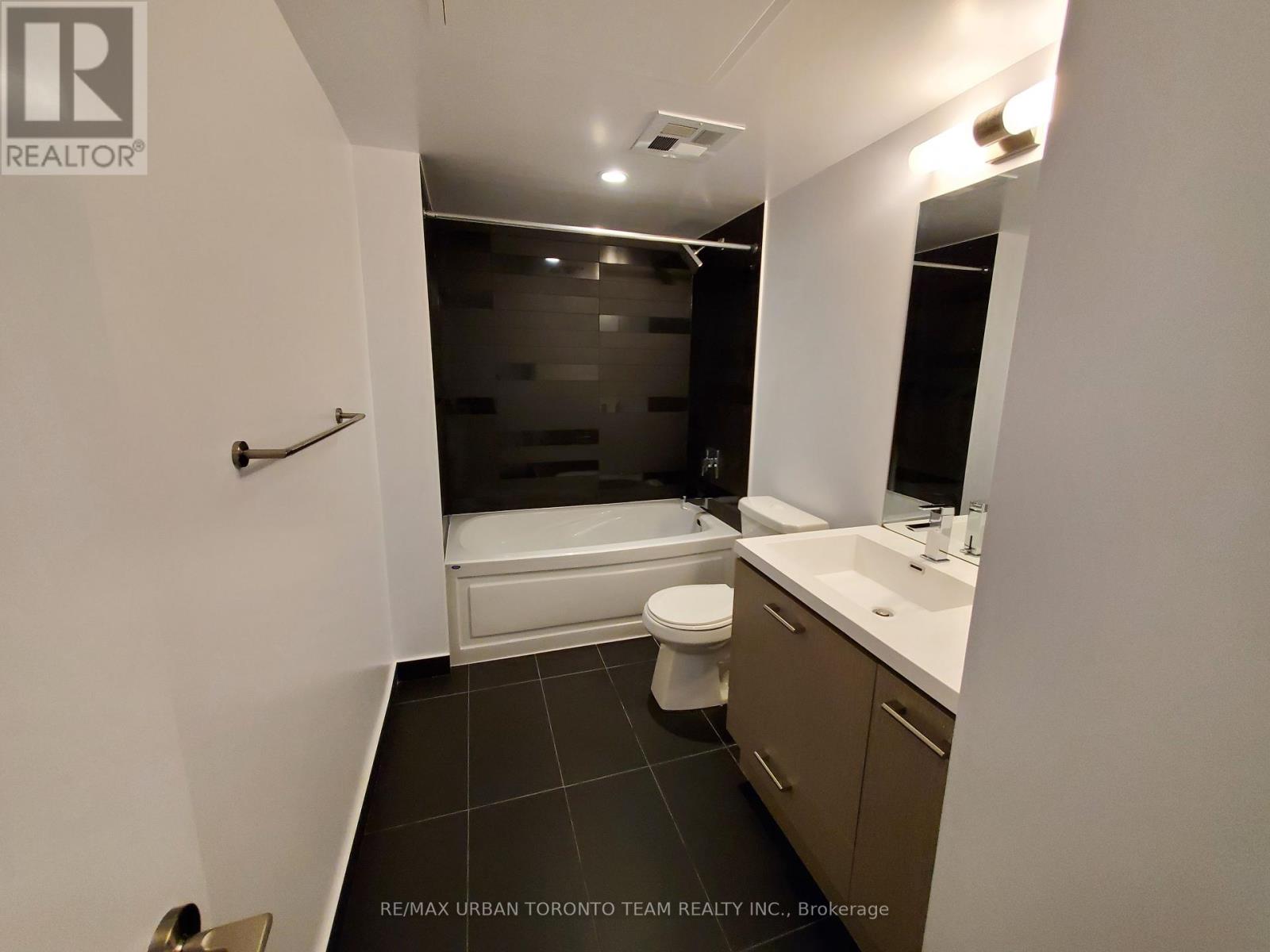 817 - 87 Peter Street, Toronto, Ontario  M5V 0P1 - Photo 10 - C12452555