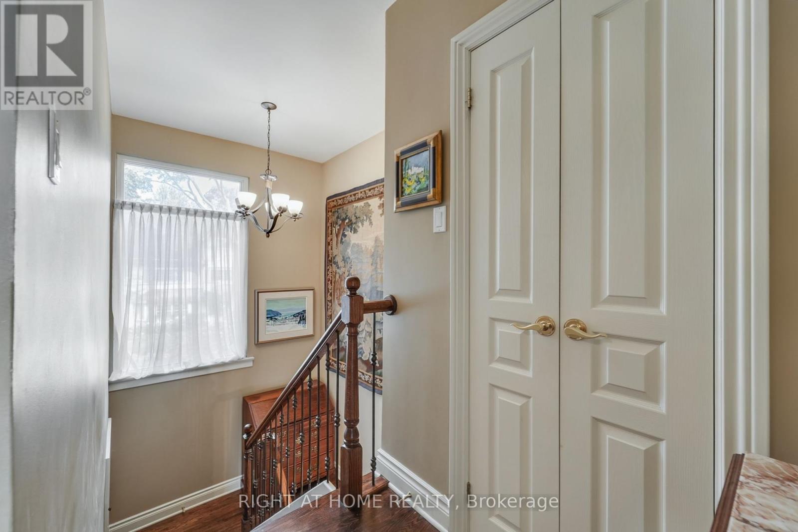 25 Clarendon Avenue, Toronto, Ontario  M4V 1H8 - Photo 20 - C12452579