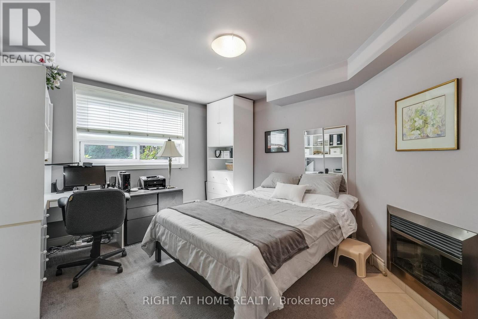 25 Clarendon Avenue, Toronto, Ontario  M4V 1H8 - Photo 31 - C12452579