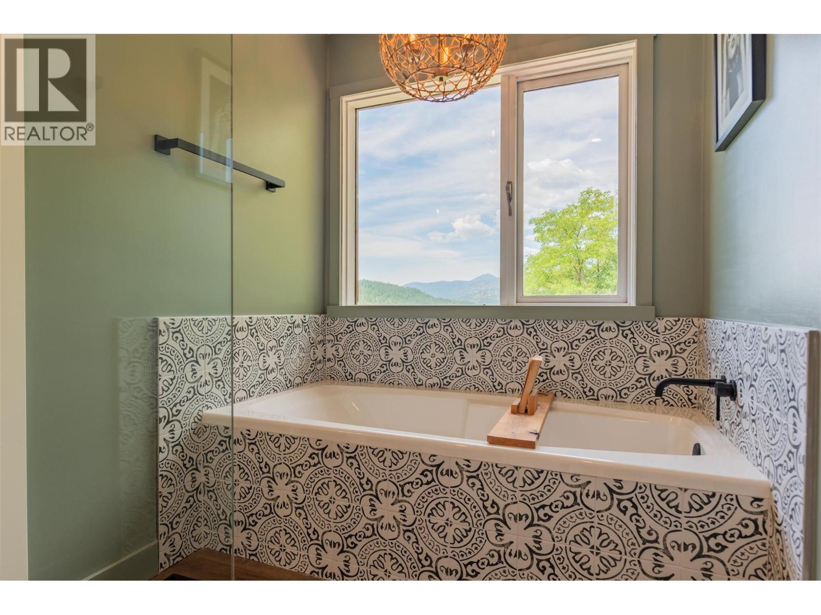 507 15th Avenue, Genelle, British Columbia  V0G 1G0 - Photo 33 - 10365332