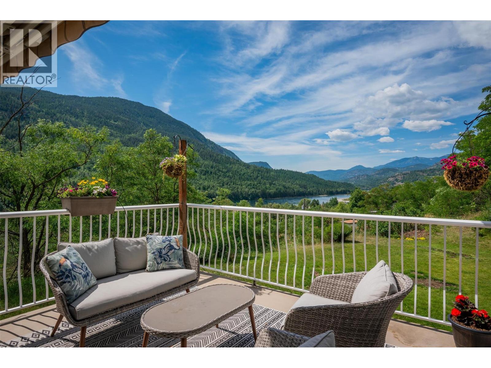 507 15th Avenue, Genelle, British Columbia  V0G 1G0 - Photo 53 - 10365332